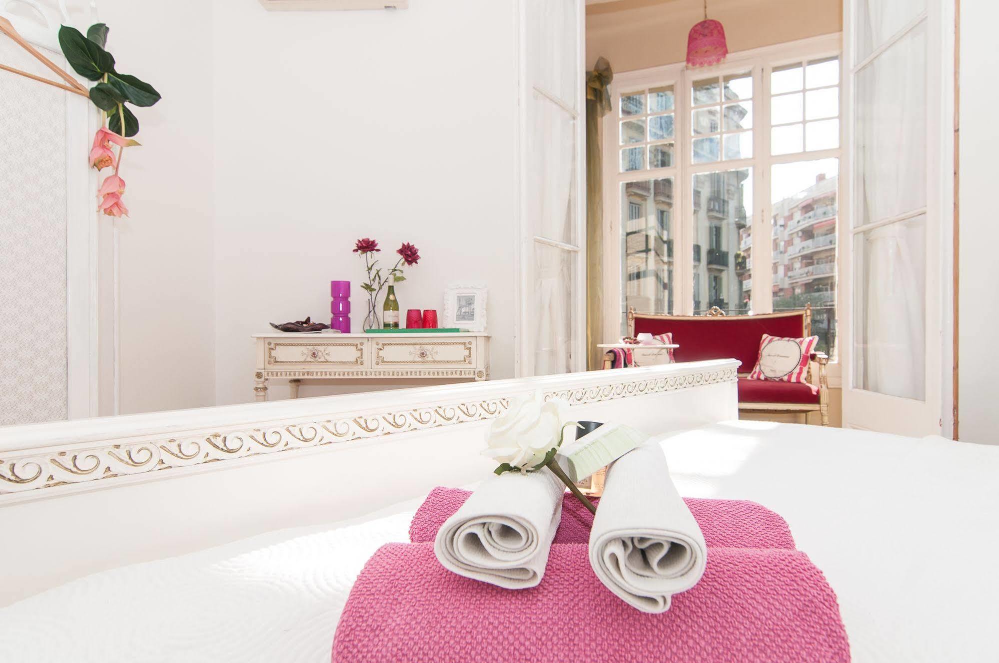 Casa Trianon Bed & Breakfast Barcelona Ngoại thất bức ảnh