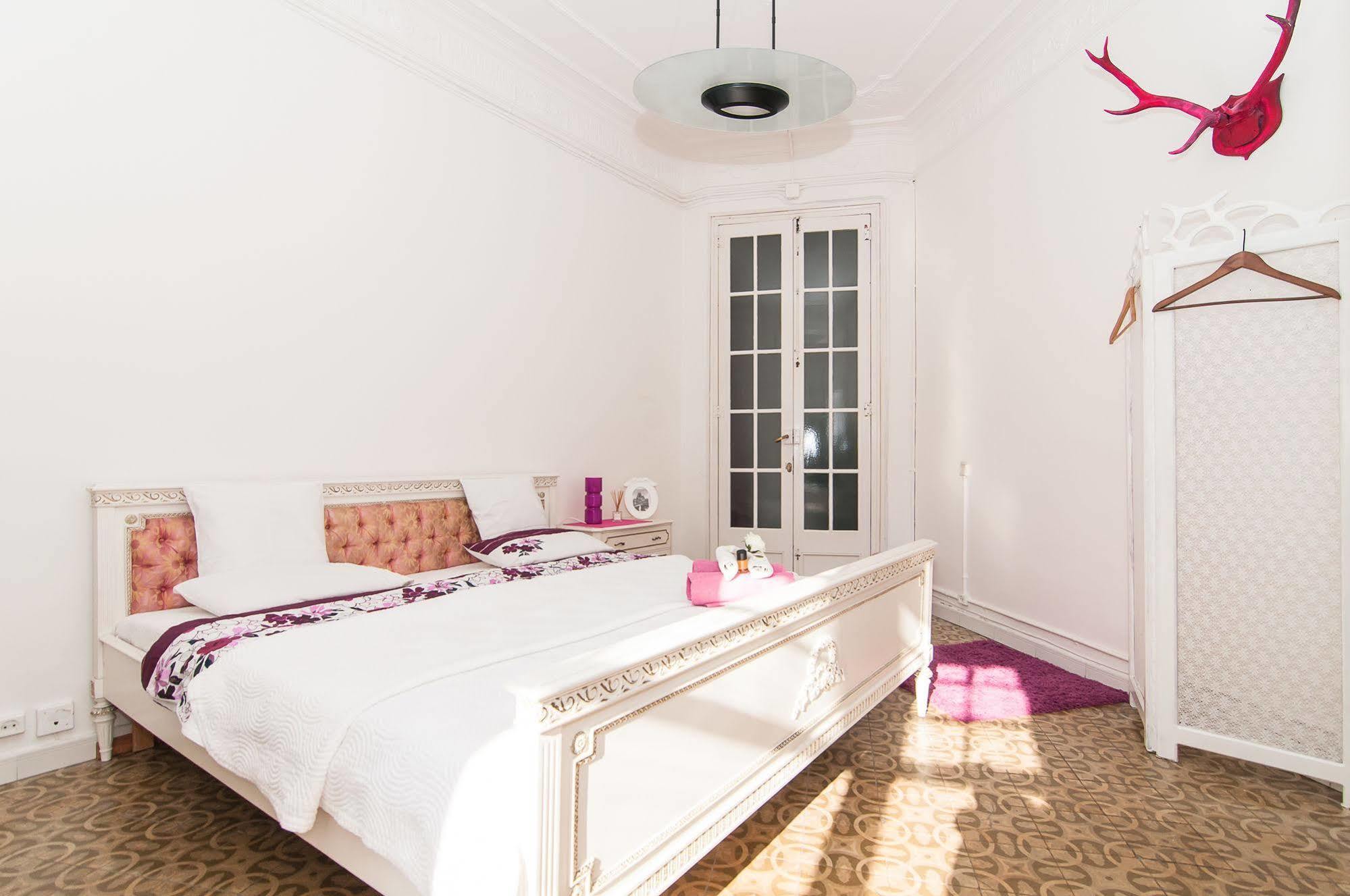 Casa Trianon Bed & Breakfast Barcelona Ngoại thất bức ảnh