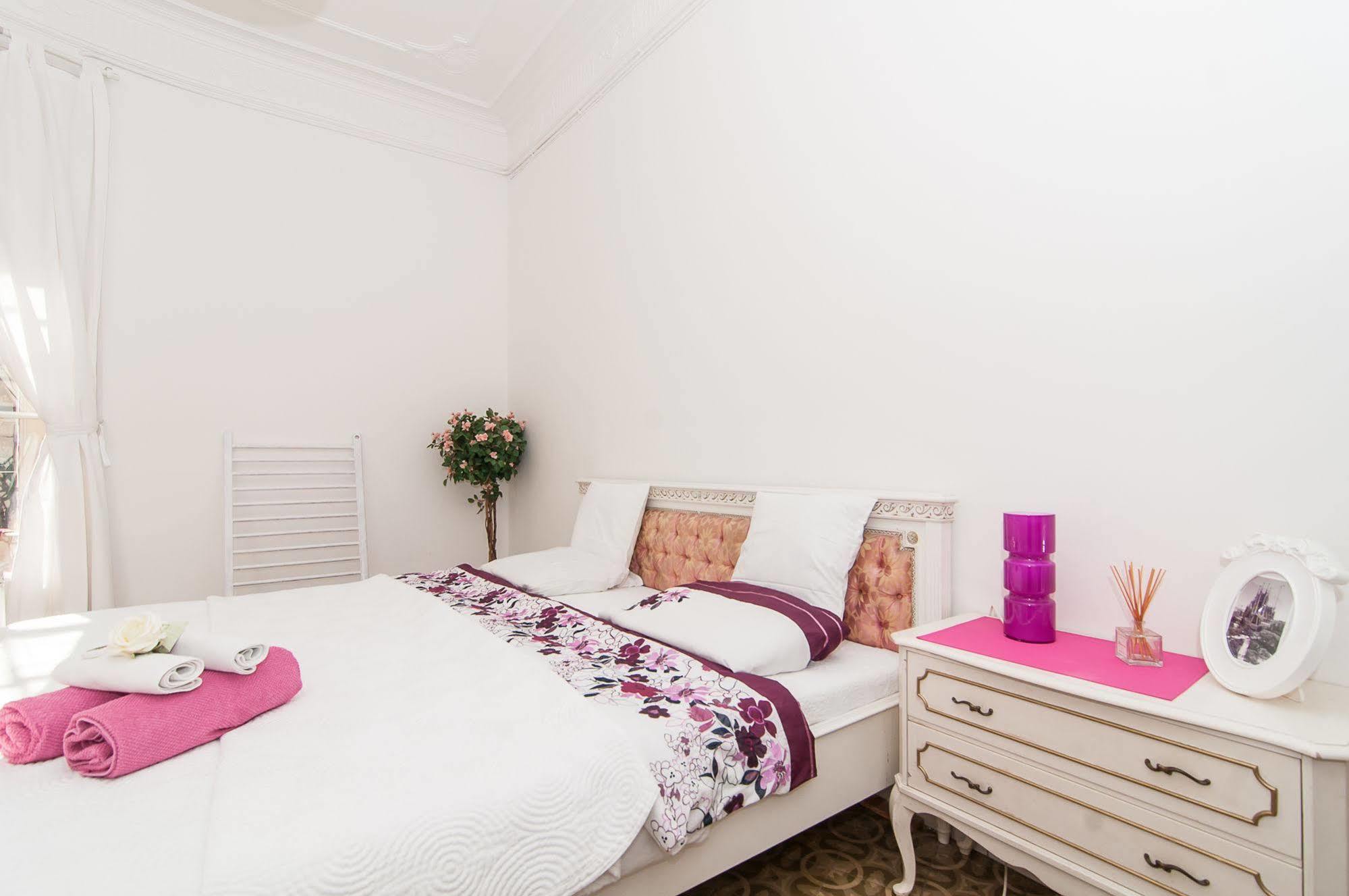 Casa Trianon Bed & Breakfast Barcelona Ngoại thất bức ảnh